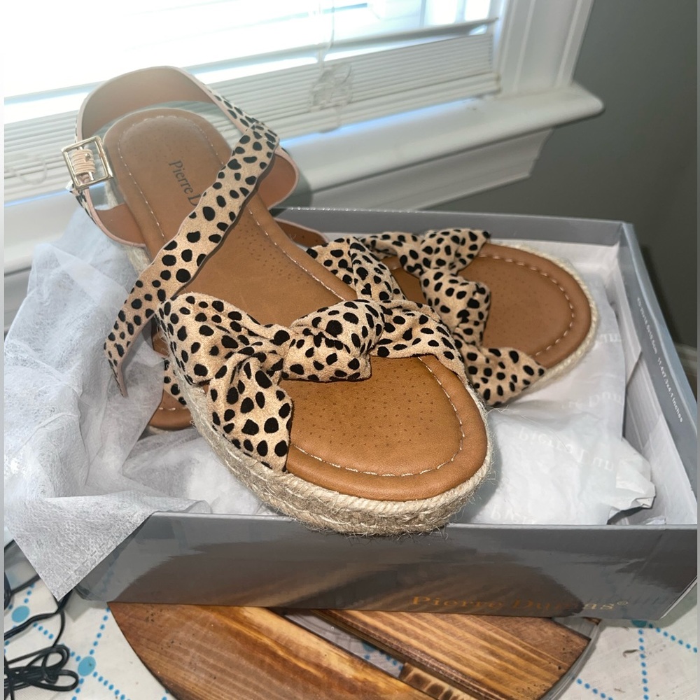 Pierre Dumas sandals